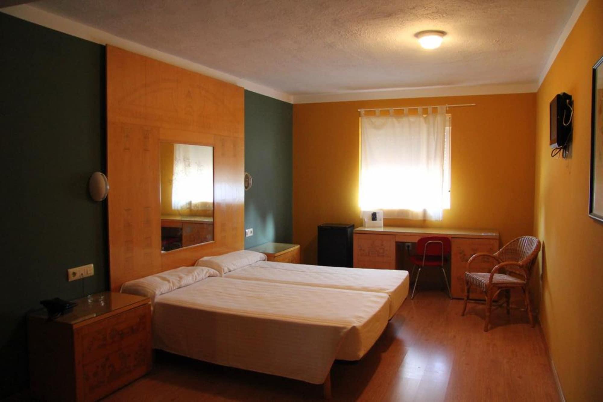 Ahc Hoteles Caces Dış mekan fotoğraf