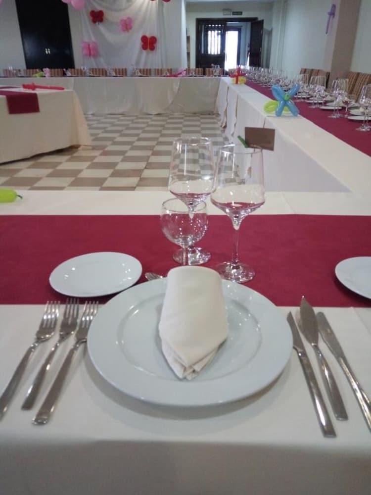 Ahc Hoteles Caces Dış mekan fotoğraf