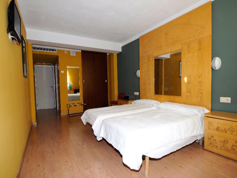 Ahc Hoteles Caces Dış mekan fotoğraf