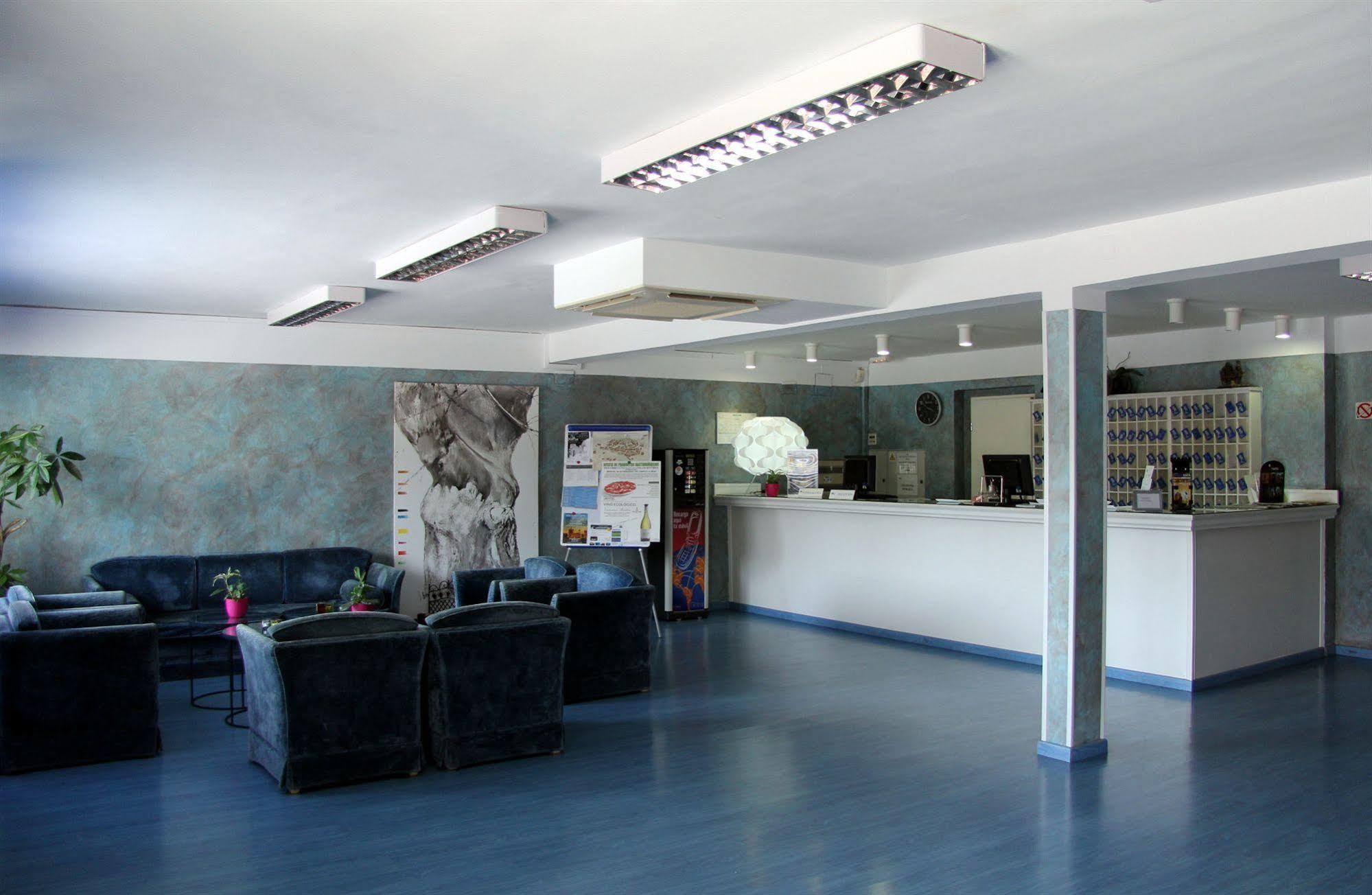 Ahc Hoteles Caces Dış mekan fotoğraf
