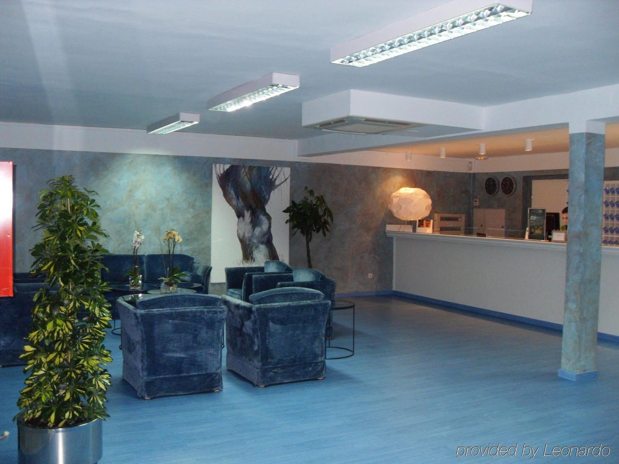 Ahc Hoteles Caces İç mekan fotoğraf